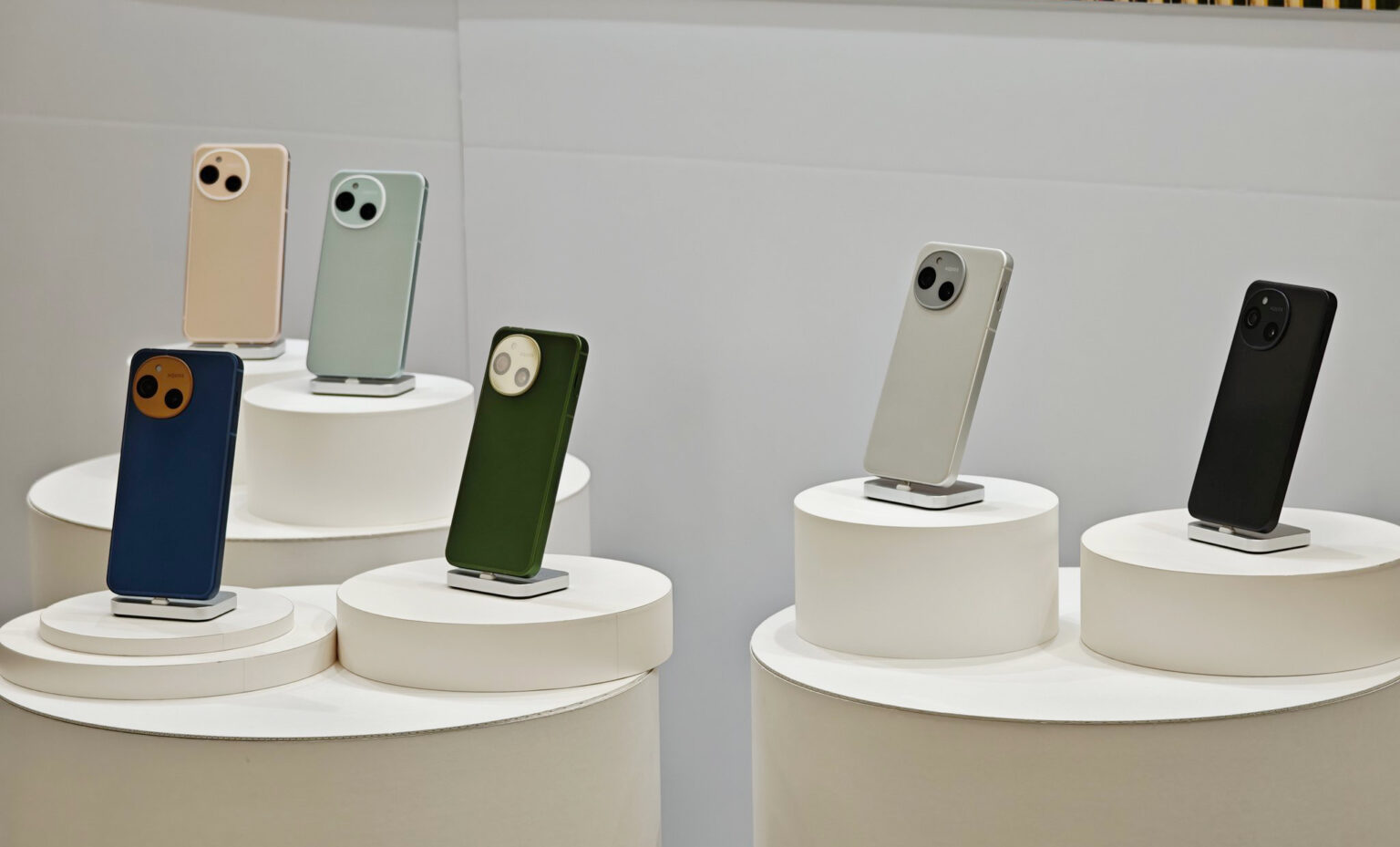 AQUOS Sense10 Snapdragon 7s Gen 3 AQUOS Sense10 Snapdragon 7s Gen 3