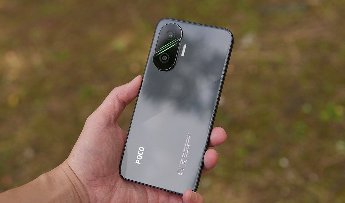 衝撃特価】「POCO F7」がMNPで一括2万9800円！IIJmioにて、3/31まで 