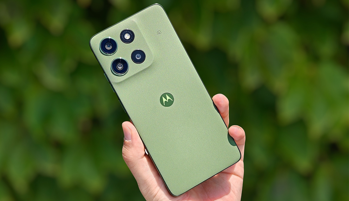 超特価】IIJmio「moto g66j 5G」がMNPで一括9980円！3/31まで | 週刊