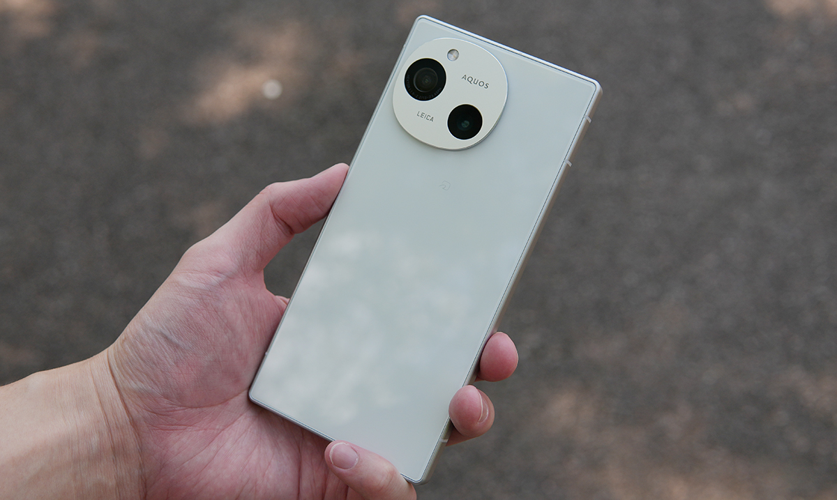特価】IIJmio「AQUOS R9」がMNPで一括4万9800円！6/8まで | 週刊