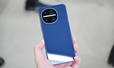 三つ折りスマホ「Galaxy Z TriFold」実機キタァー！想像以上の完成度