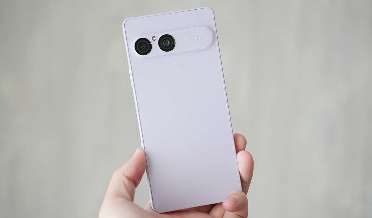 ホワイト スマートフォン 本体 Xperia 10 VIII」実機キタ。ソニーの新型ミドルレンジを手にとって感じ